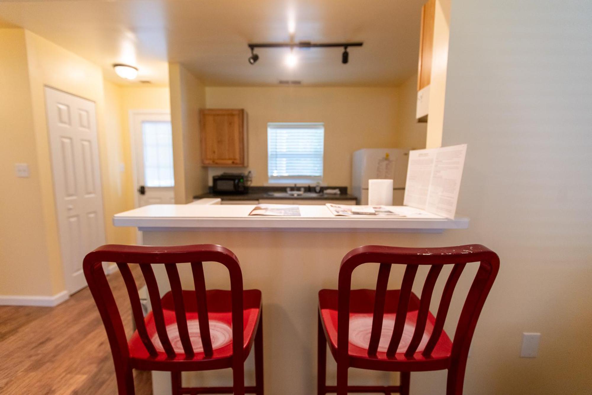 Howard'S Creek Inn White Sulphur Springs Bagian luar foto