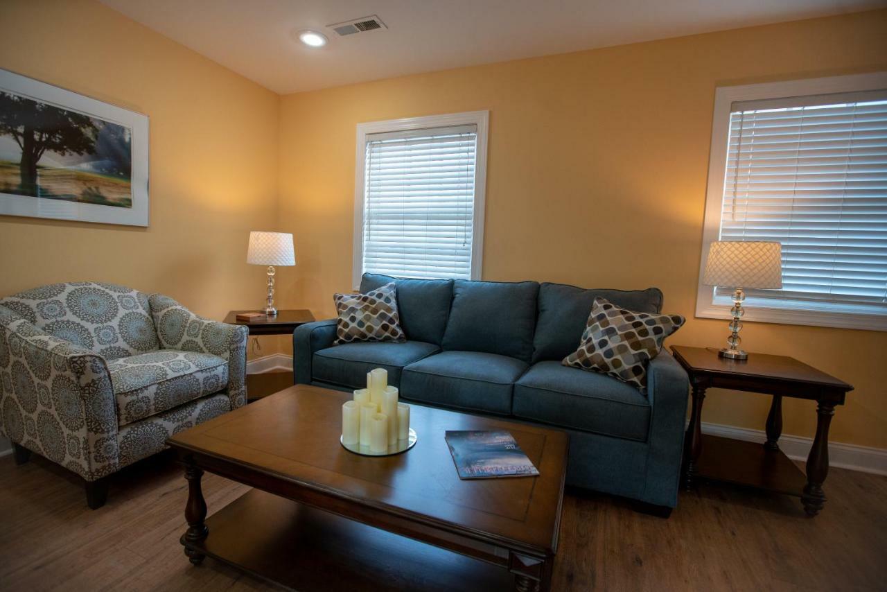 Howard'S Creek Inn White Sulphur Springs Bagian luar foto